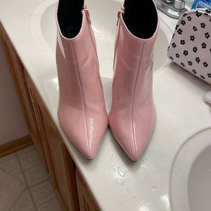 Pink ankle boots size 10 only worn once with very minimal scuffs and scrapes:)